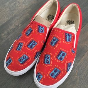 Lollapalooza Bucketfeet Slip Ons Size 8